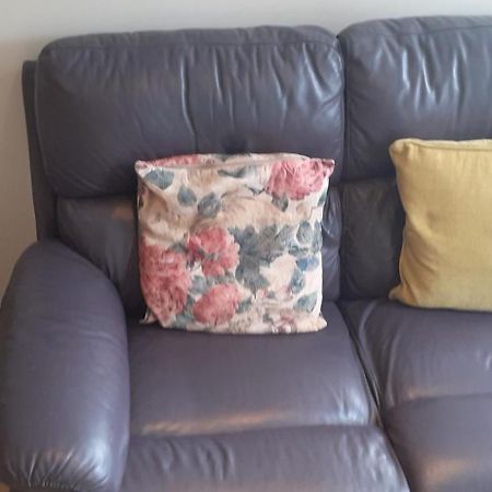 Perfect Location Studio 刘易斯 外观 照片
