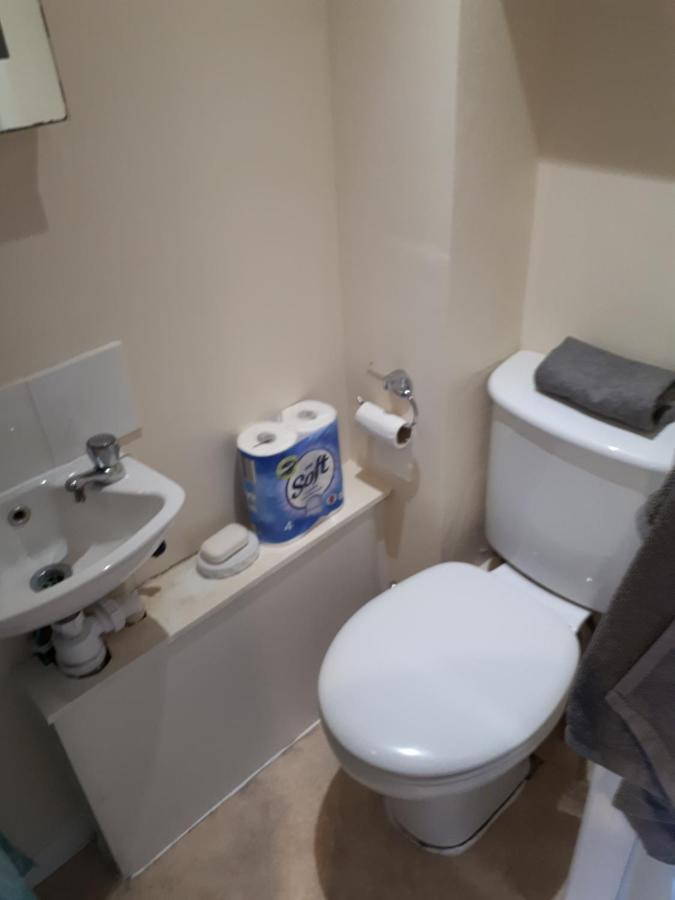 Perfect Location Studio 刘易斯 外观 照片