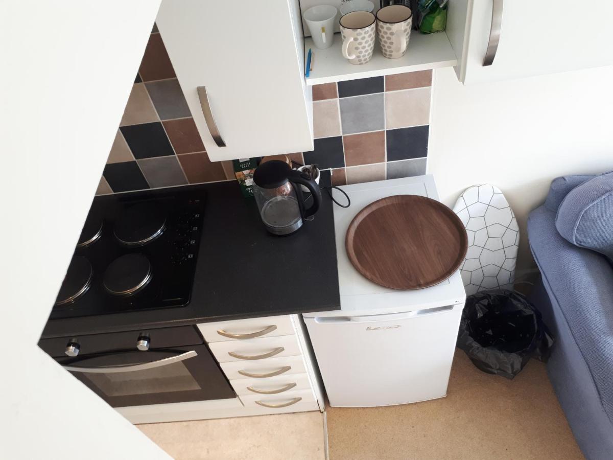 Perfect Location Studio 刘易斯 外观 照片