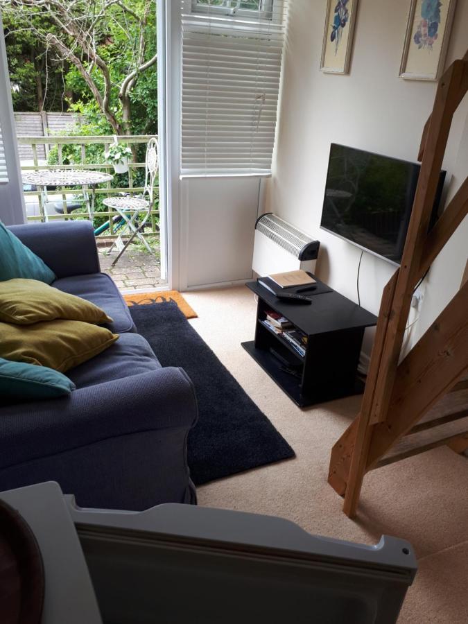 Perfect Location Studio 刘易斯 外观 照片